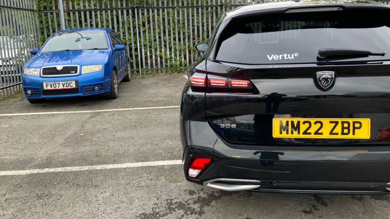 Peugeot 308 1.2 PureTech Allure Premium 5dr EAT8 Petrol Estate